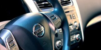 Ile waży Nissan Pathfinder?