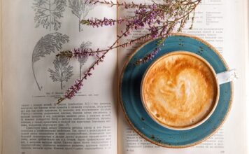 Dlaczego warto pić wodę na czczo?