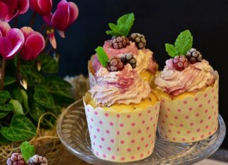 Co zamiast mascarpone do bitej śmietany?