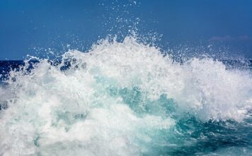 Co zrobić żeby rozbić puch w kurtce?