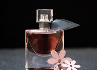 Jak używać perfum do suszarki? Jak używać perfum do suszarki?